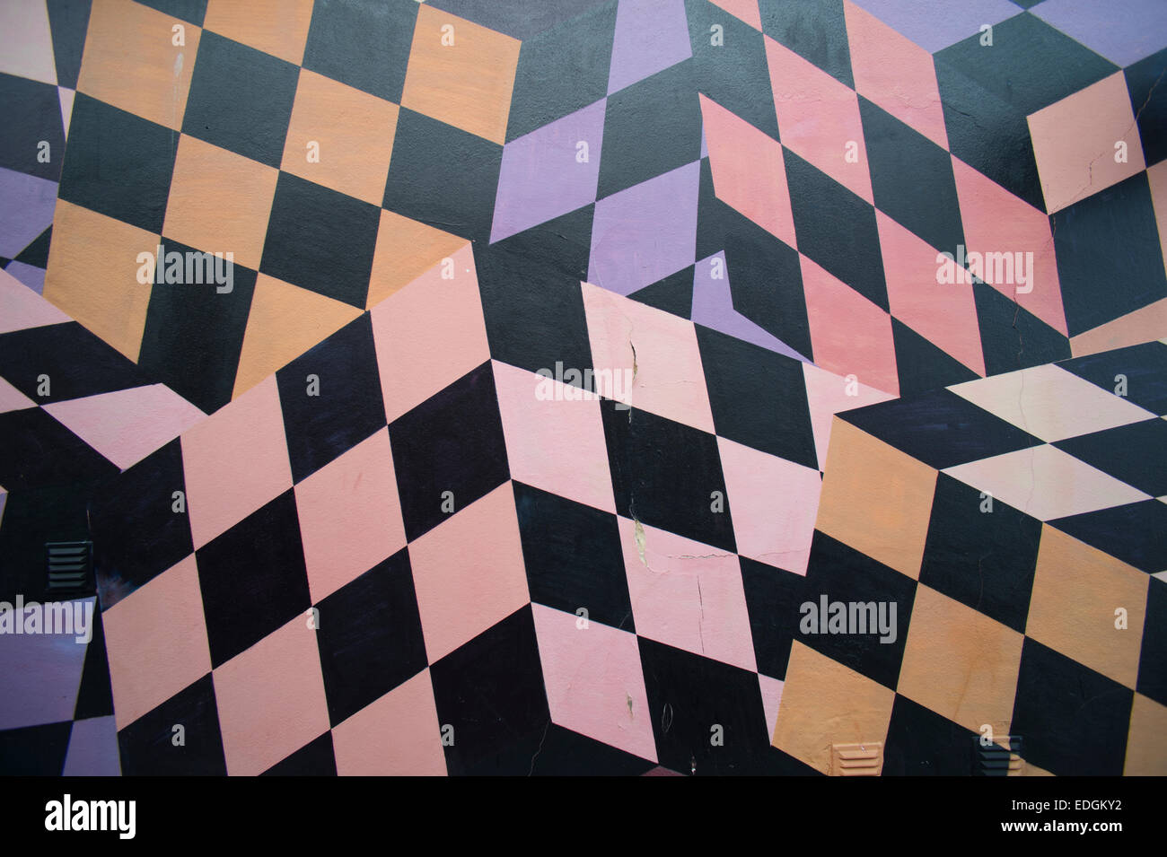 Mur peint des motifs géométriques abstraits Banque D'Images