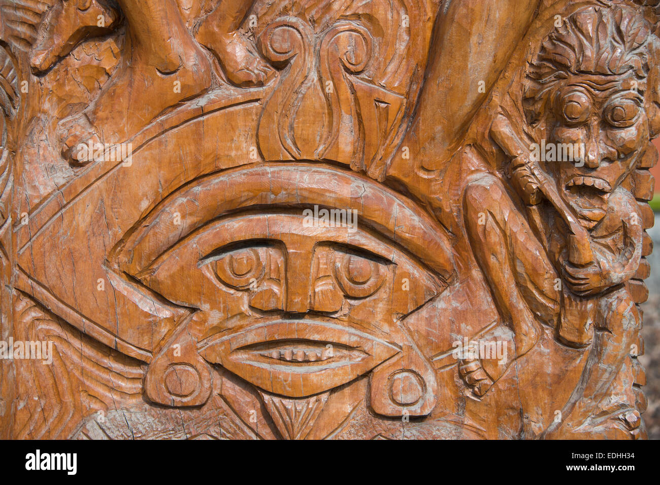 La Mélanésie, Îles Salomon, l'île de Guadalcanal, capitale de Honiara. Détail de la sculpture sur bois traditionnelle. Banque D'Images