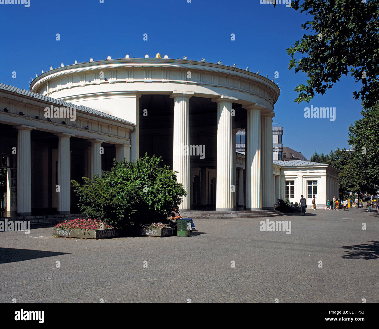 Elisenbrunnen von Johann Peter Cremer und Karl Friedrich Schinkel mit und Wandelhalle Saeulenvorbau à Aix-la-Chapelle, Rheinland, Nordrhein-Westfalen, Klassiz Banque D'Images