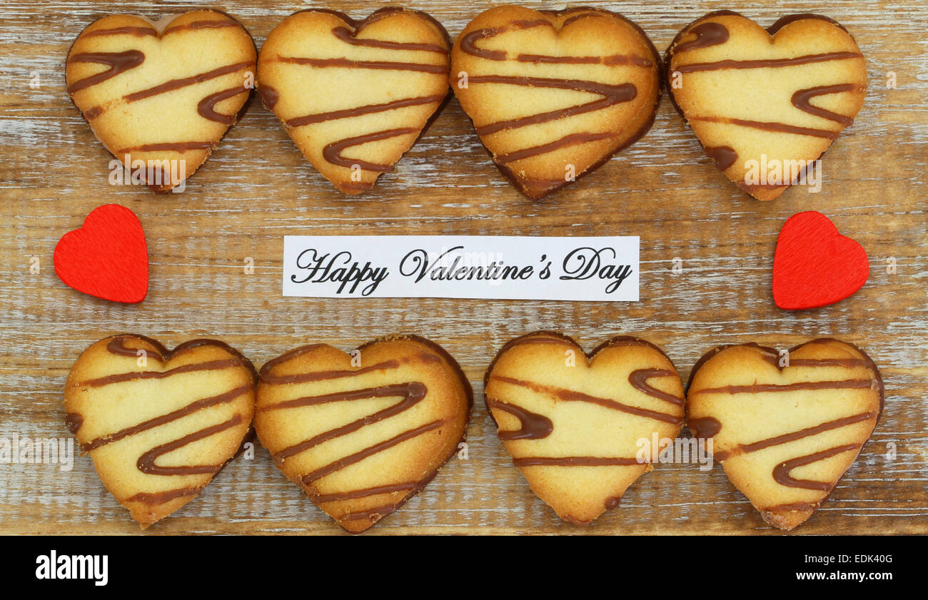 Happy Valentine's Day card avec les cookies en forme de coeur Banque D'Images