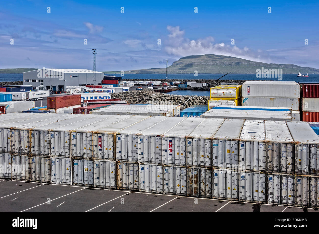 Conteneurs conteneurs au Port Torshavn Faroe Islands Banque D'Images
