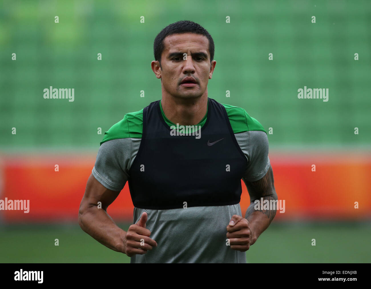 Melbourne, Australie. 8 janvier, 2015. Tim Cahill de l'Australie participe à une session de formation à la Melbourne Stade rectangulaire (MME) pour la coupe d'Asie de l'AFC avant le premier match contre le Koweït à Melbourne, Australie, le 8 janvier 2015. © Xu Yanyan/Xinhua/Alamy Live News Banque D'Images