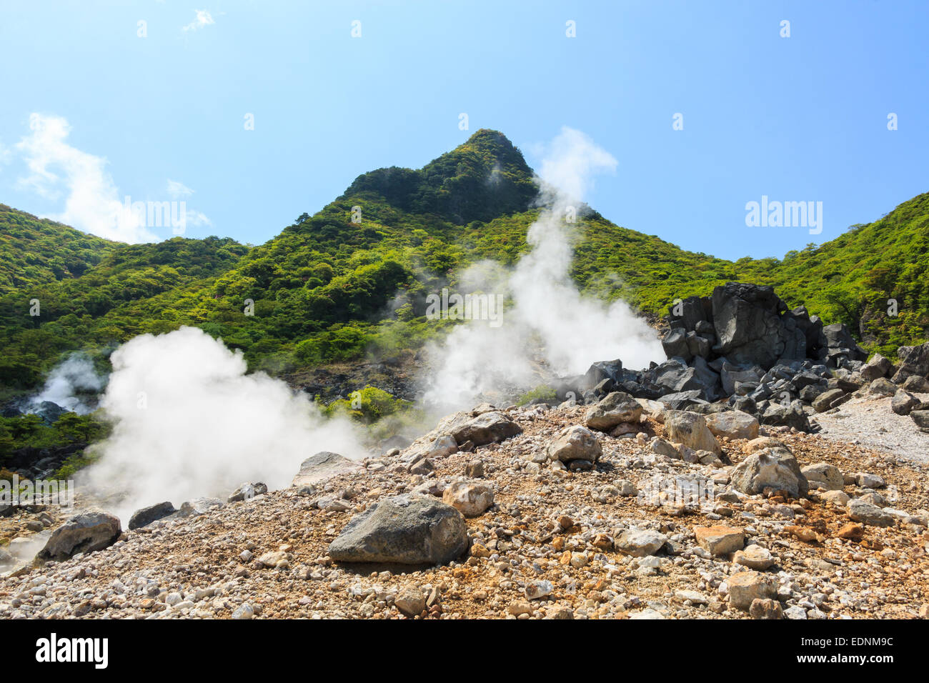 La vallée volcanique d'Owakudani Valley ( avec soufre actif et hot springs à Hakone, Kanagawa, Japon) Banque D'Images