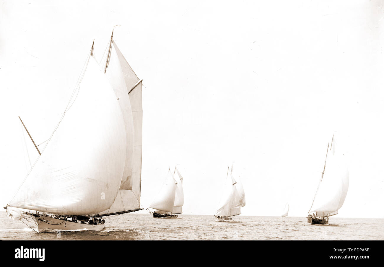 N.Y.Y.C. flotte à Pollock Rip, New York Yacht Club, Morgan Cup, régates, yachts, yacht-clubs, 1892 Banque D'Images