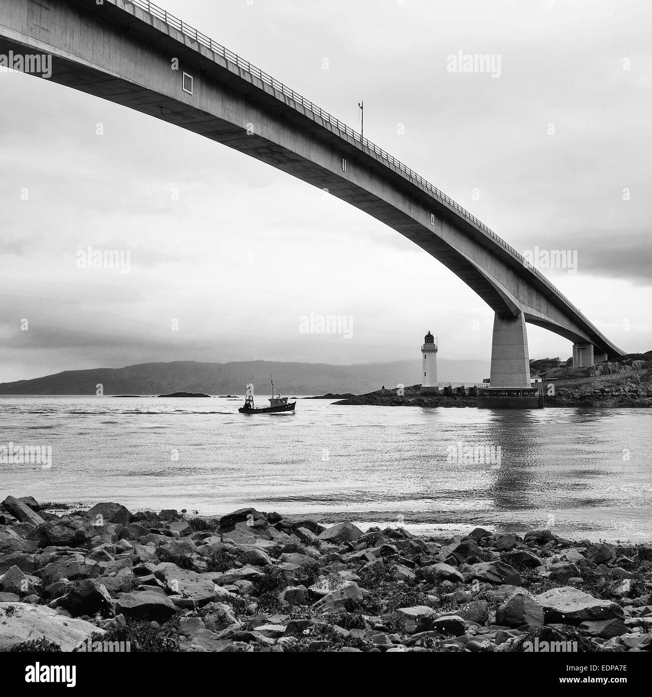 Skye Skye Bridge reliant à la terre ferme Banque D'Images
