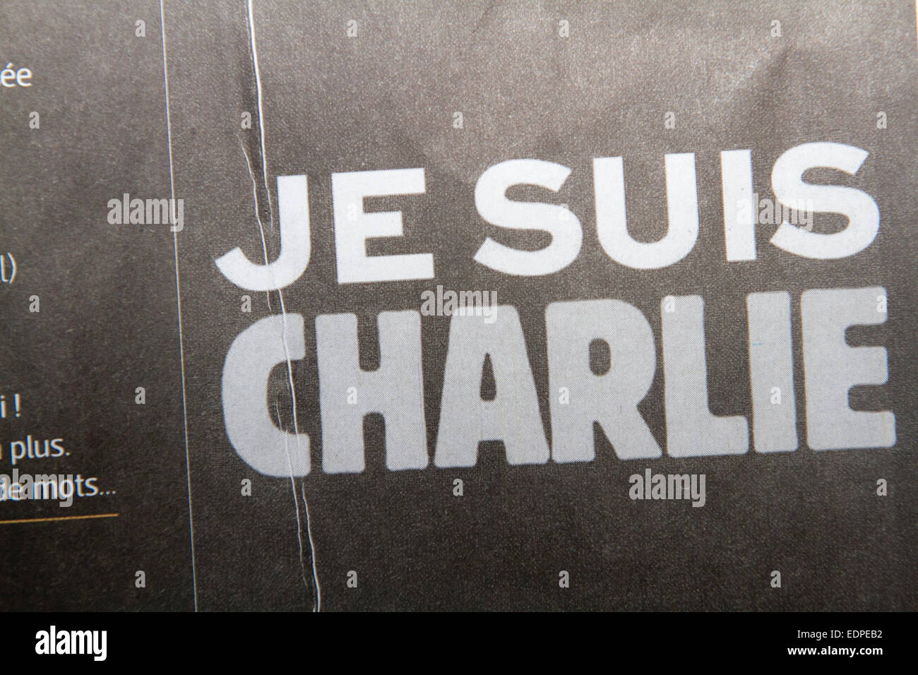 London,UK. 8e janvier 2015. Réaction journal français qui ont suivi les attentats contre les bureaux de la revue satirique français Charlie Hebdo qui a coûté la vie d'équipe de rédaction et d'agents de police Credit : amer ghazzal/Alamy Live News Banque D'Images