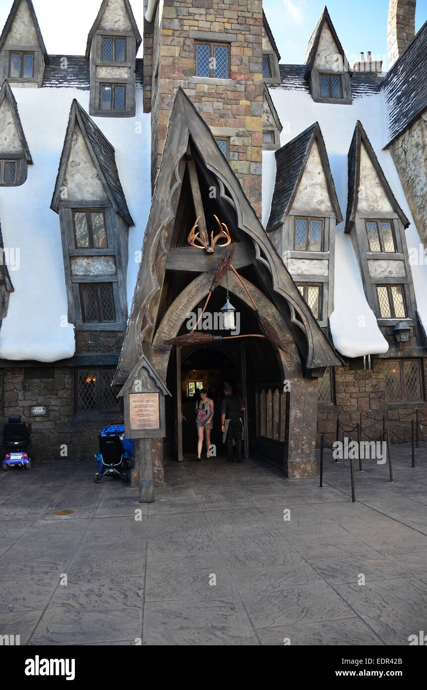 Trois Balais Restaurant à l'intérieur du Wizarding World Of Harry Potter à  Universal Islands of Adventure à Orlando en Floride Photo Stock - Alamy