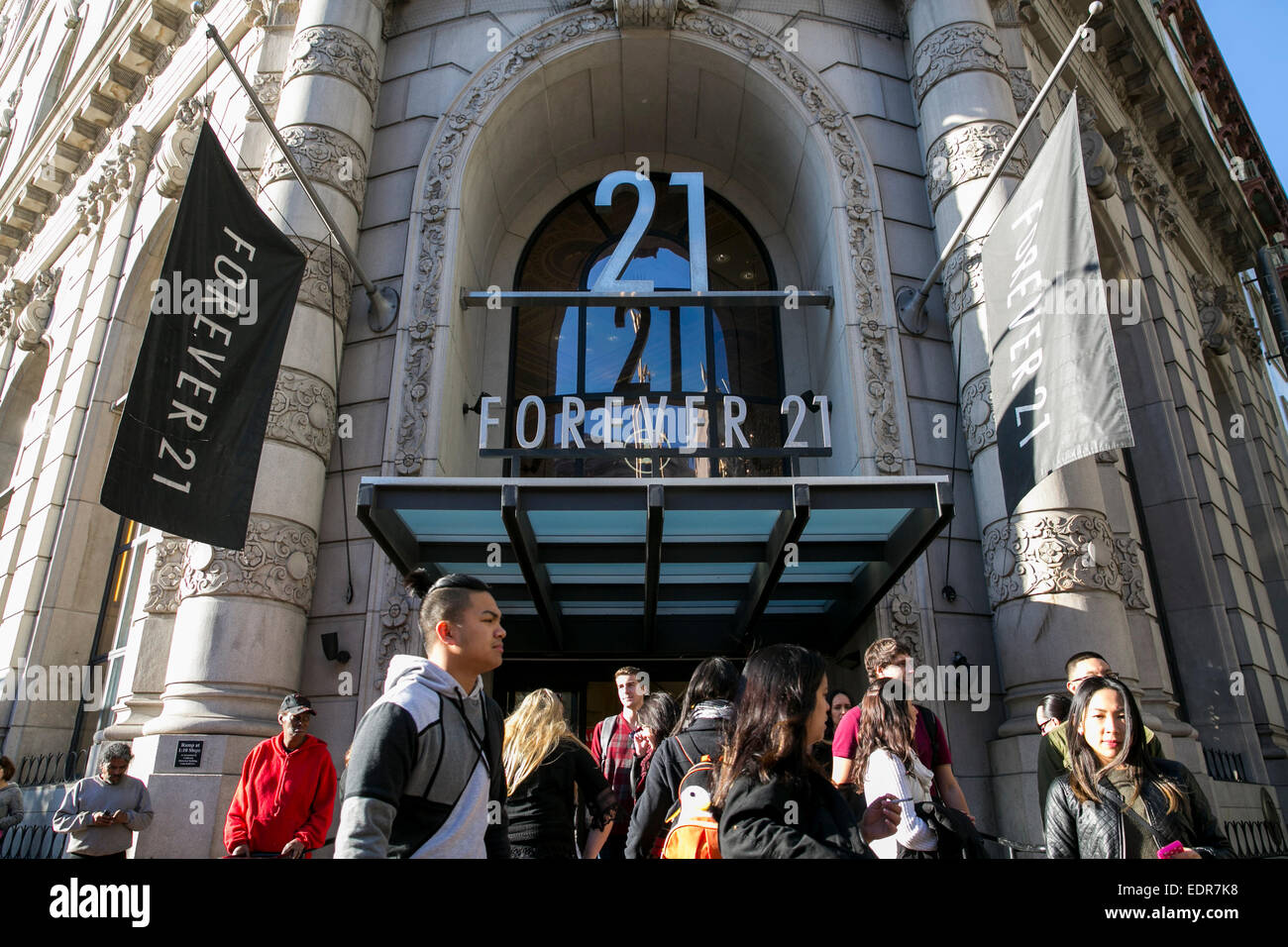 Un magasin de vente au détail de vêtements Forever 21 dans le centre-ville de San Francisco, en Californie. Banque D'Images
