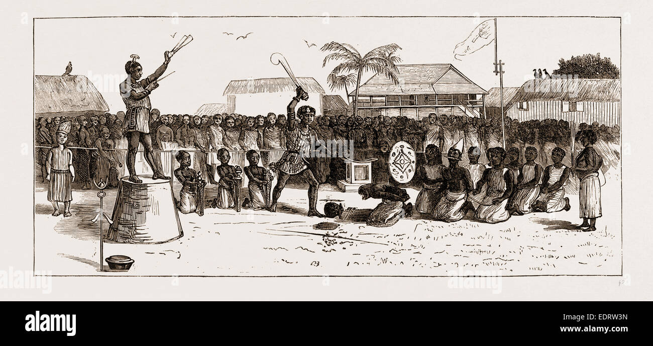 Une EXÉCUTION PUBLIQUE À LA GUERRE ASHANTEE COOMASSIE, 1873. Les guerres anglo-Ashanti entre l'empire ashanti, Ghana maintenant Banque D'Images