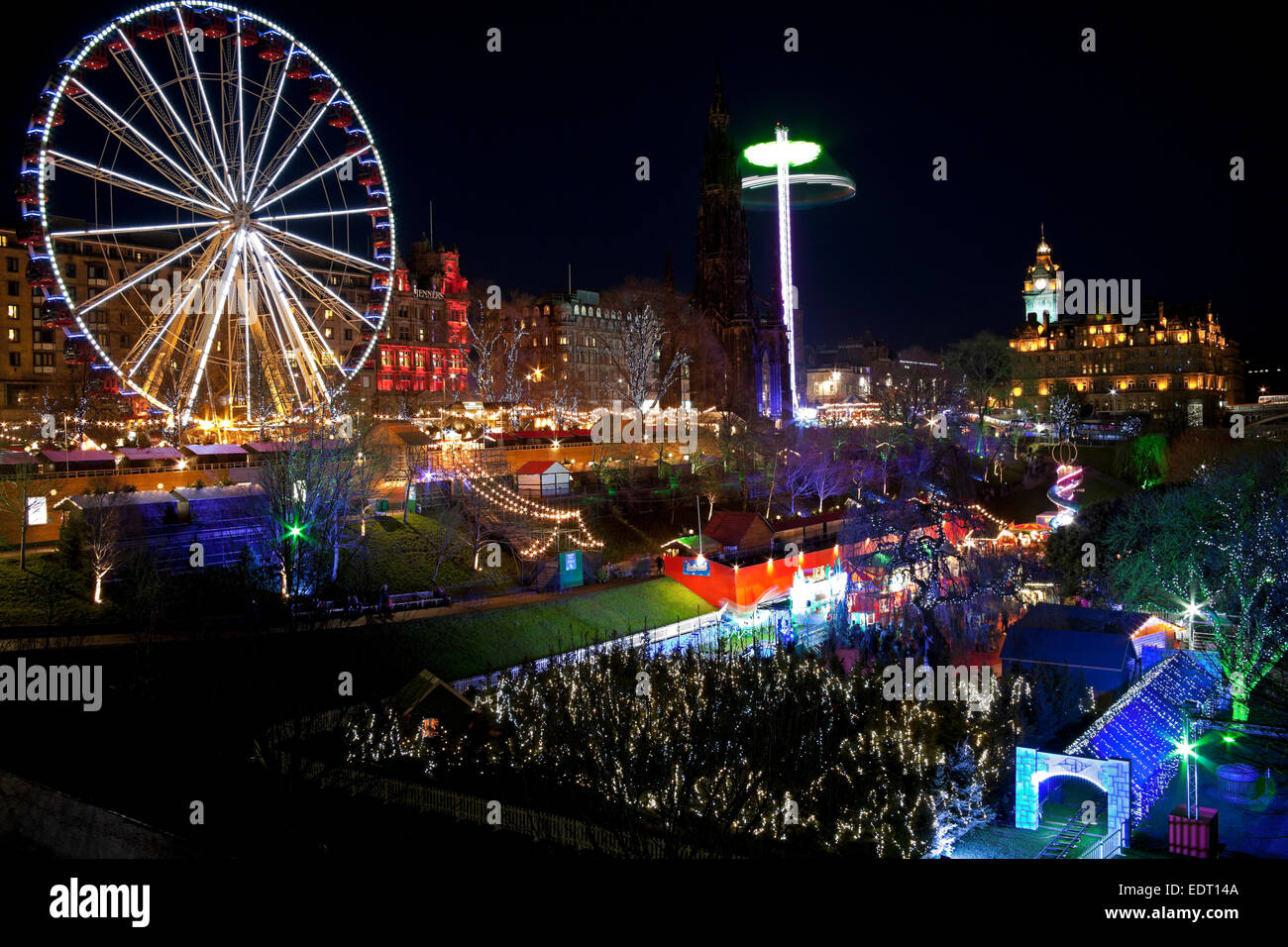 Edinburgh Princes Street Gardens est une foire de Noël. Scotland UK Banque D'Images