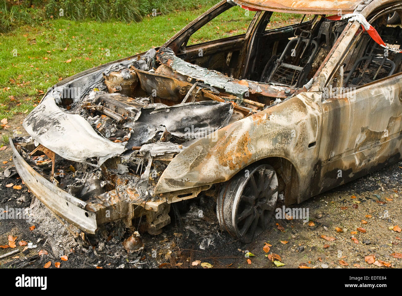 Getaway car détruit par un incendie Banque D'Images