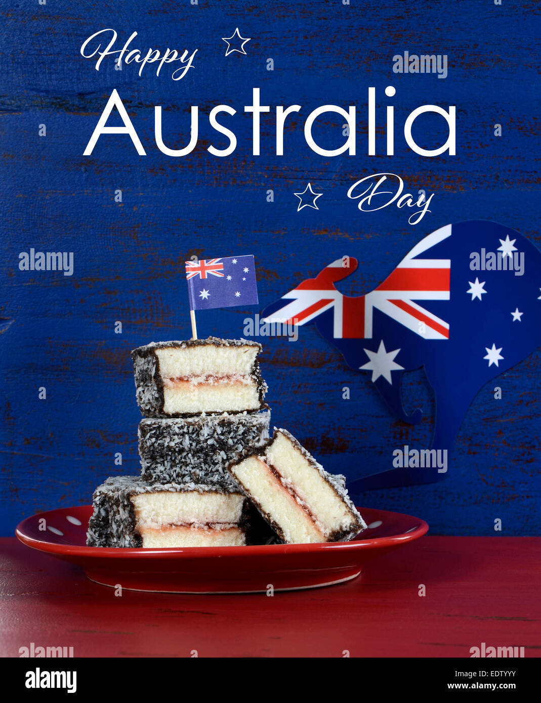 Heureux l'Australie le 26 janvier Journée cuisine de fête avec des gâteaux lamington australien iconique Banque D'Images