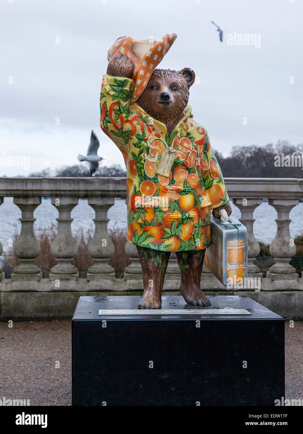 Statue de l'ours Paddington à vendre