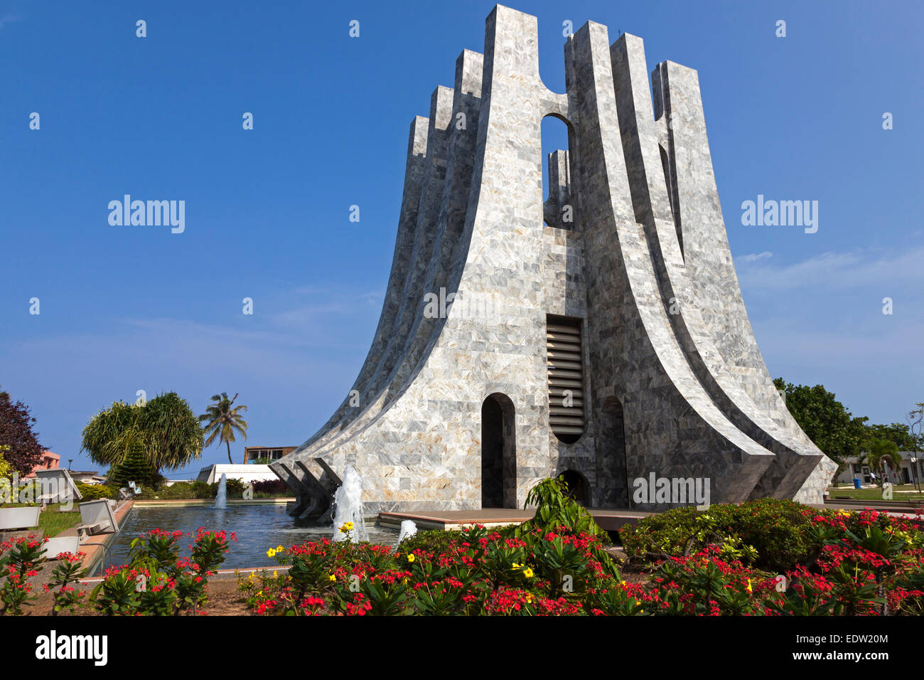 Tombeau et mémorial de Kwame Nkrumah, premier président du Ghana, l'Afrique de l'Ouest Photo Stock - Alamy