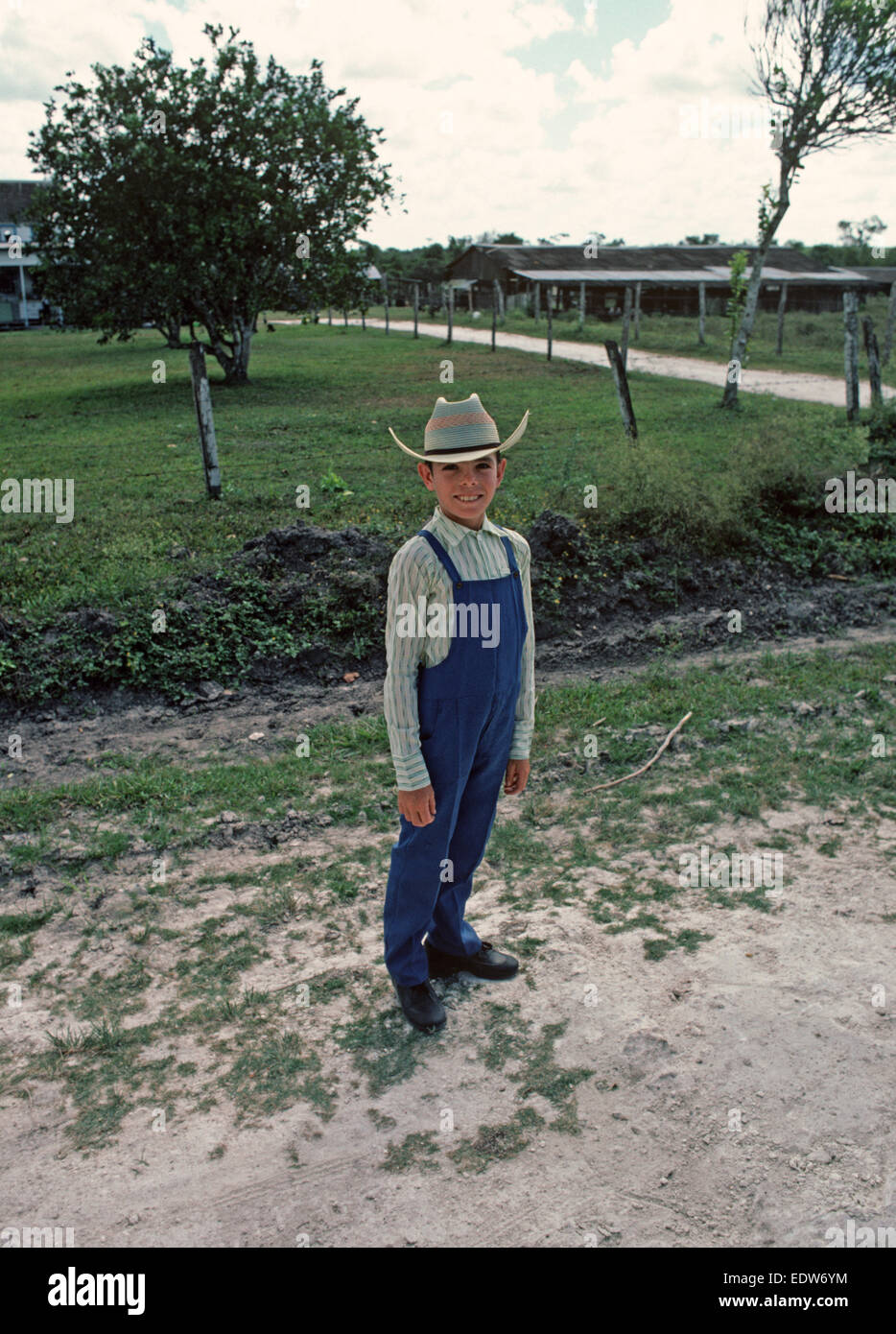 Garçon Mennonite orthodoxe, Belize, en Amérique centrale, 1985 Banque D'Images