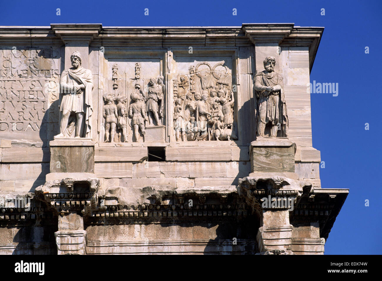Italie, Rome, arche de Constantin, bas relief détail Banque D'Images