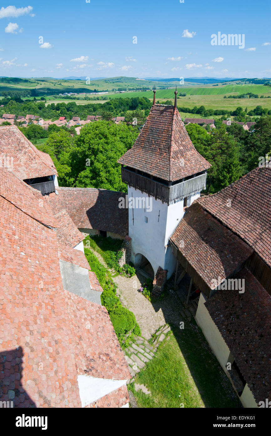 L'église saxonne fortifiée, UNESCO World Heritage Site, Viscri, Roumanie Banque D'Images