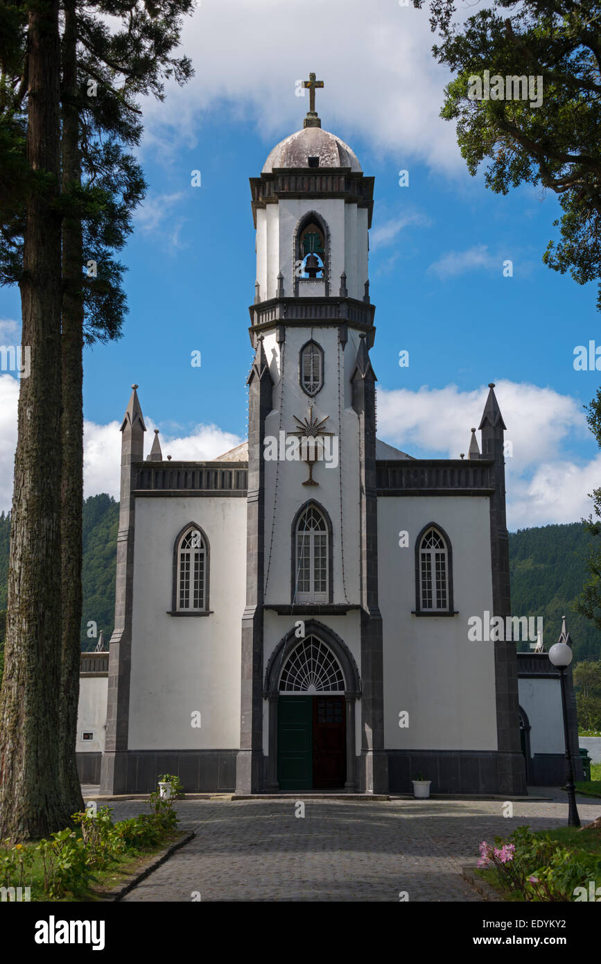 L'église paroissiale de Saint Nicolas, Sete Cidades, Caldeira das Sete Cidades, São Miguel, Açores, Portugal Banque D'Images