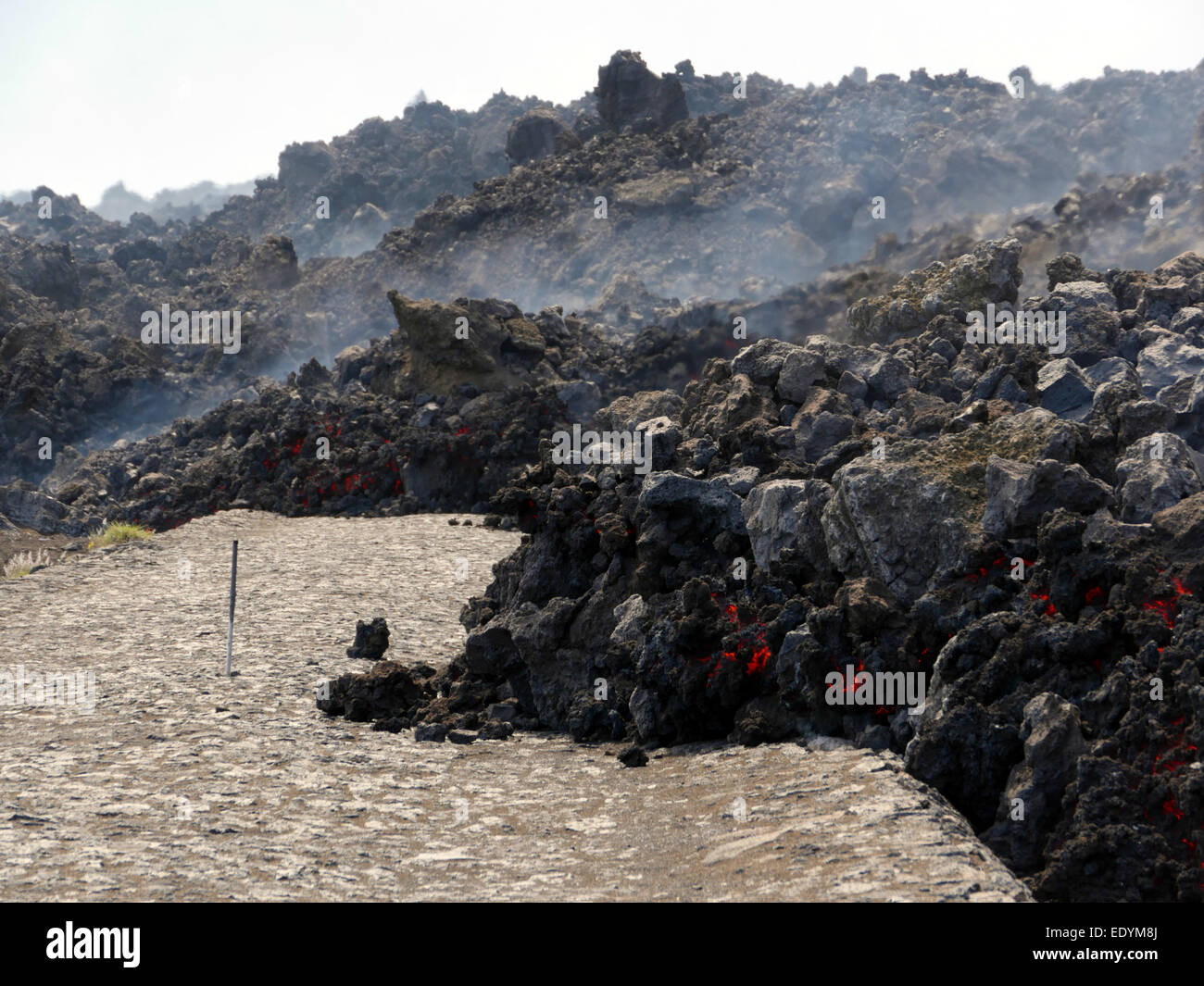 Écoulement de lave au Pico do Fogo volcan sur Iles du Cap Vert - Décembre 2014 Banque D'Images