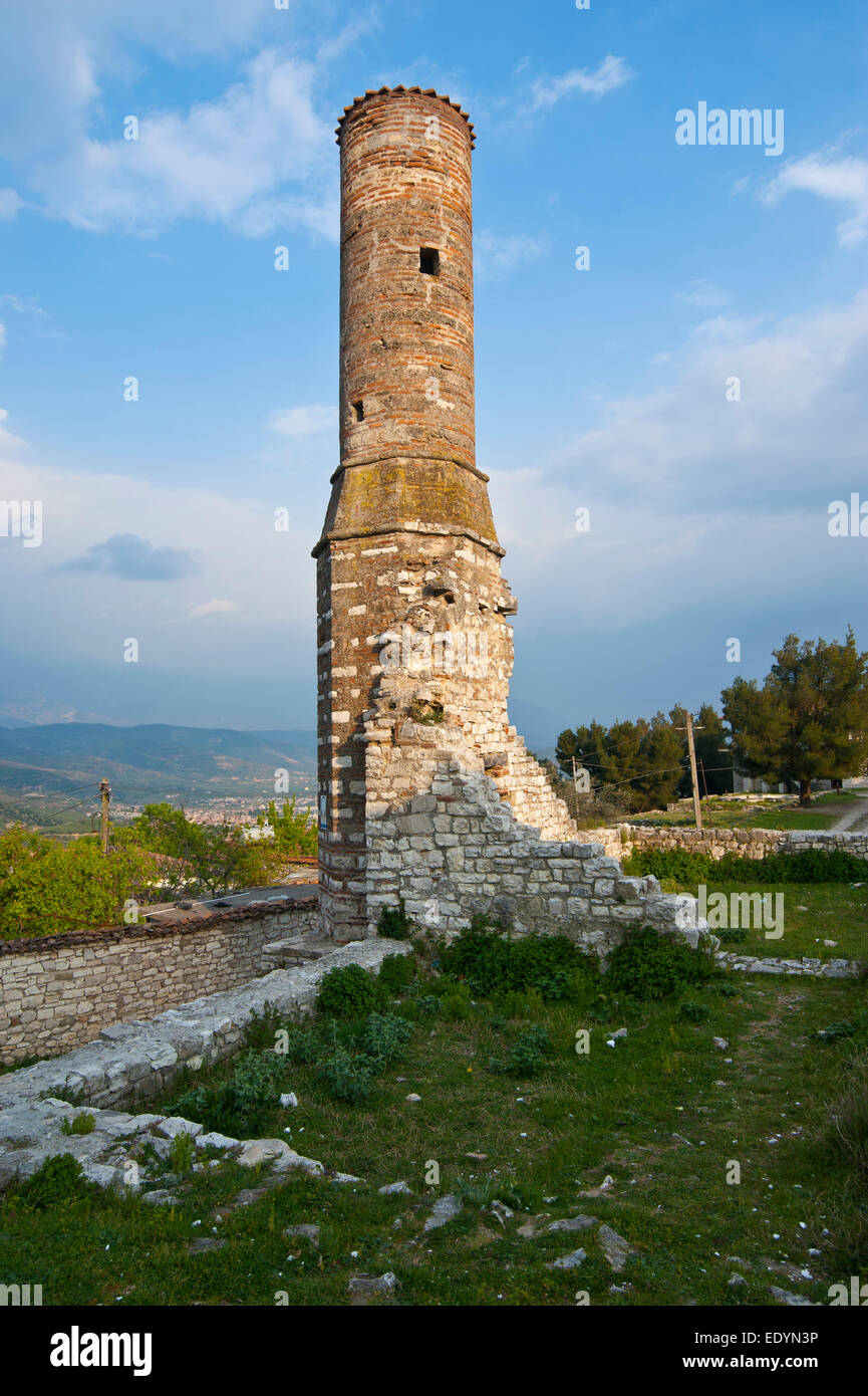 Ancienne tour dans la citadelle, Site du patrimoine mondial de l'UNESCO, Berat, Albanie Banque D'Images