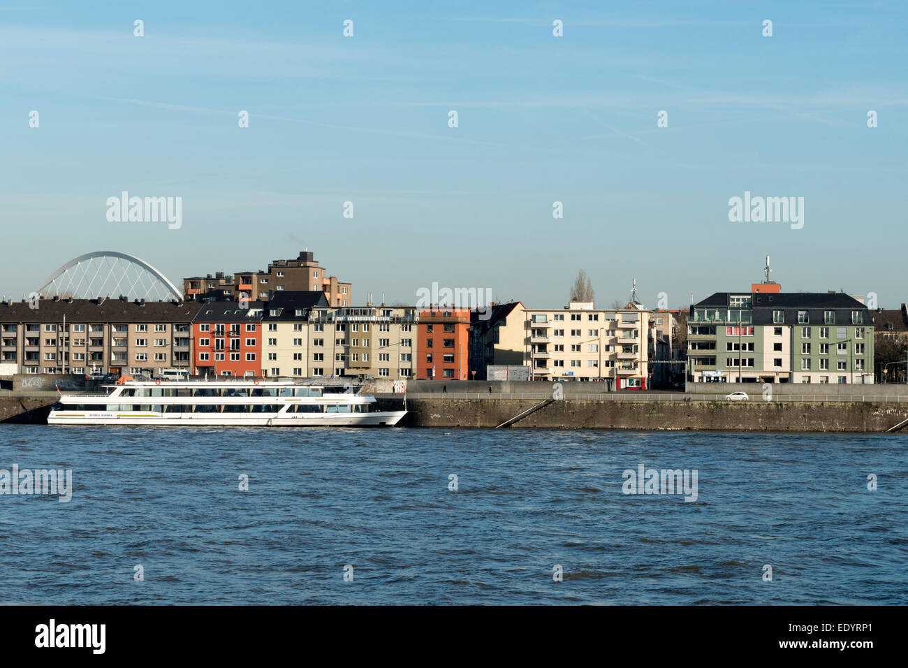 Paquebot de croisière, Eureka Rederij Deutzer Werft, Rhin, Cologne, Allemagne. Banque D'Images