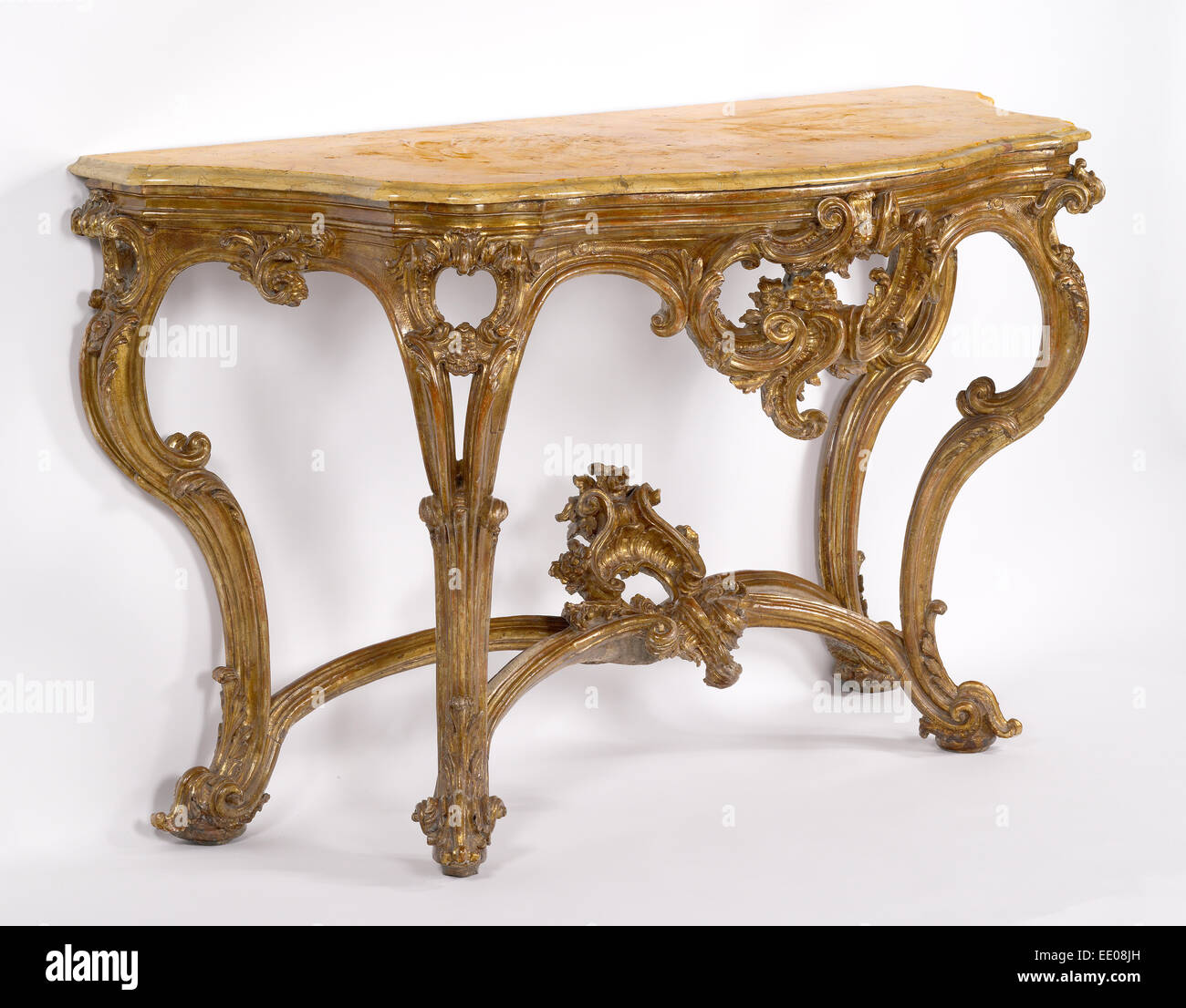 Side Table ; inconnu ; Italie, Sicile, Europe ; milieu du 18ème siècle ; argent doré avec un limewood Giallo Vérone en haut Banque D'Images