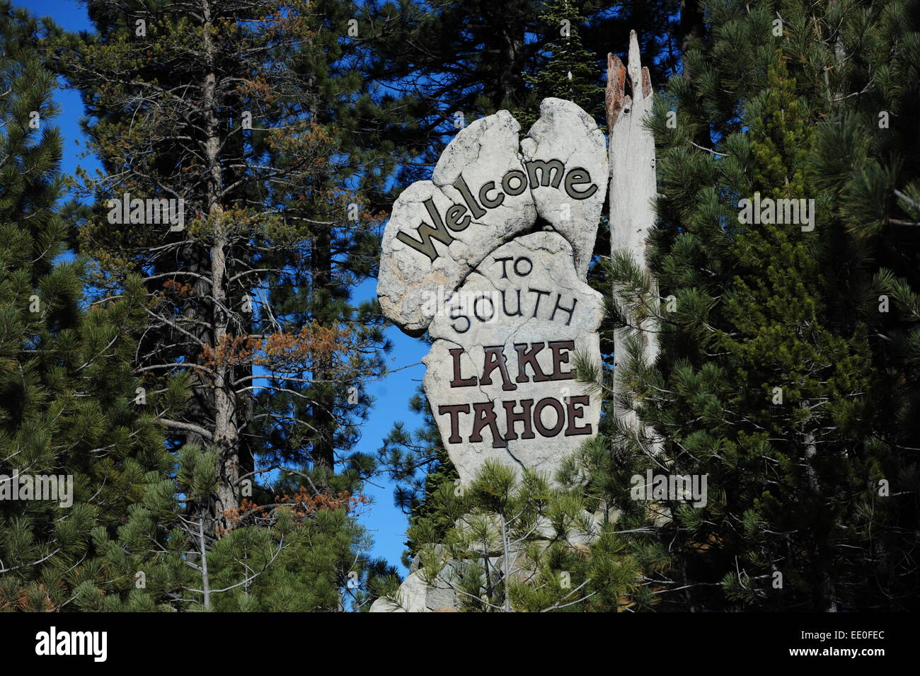 CA USA, South Lake Tahoe signe bienvenue dans la Sierra Montagnes Banque D'Images