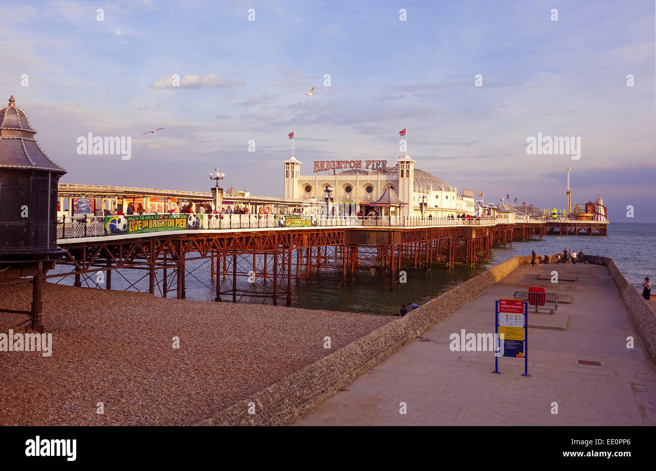 La jetée de Brighton East Sussex England 'Royaume-Uni' UK summertime blue sky Banque D'Images