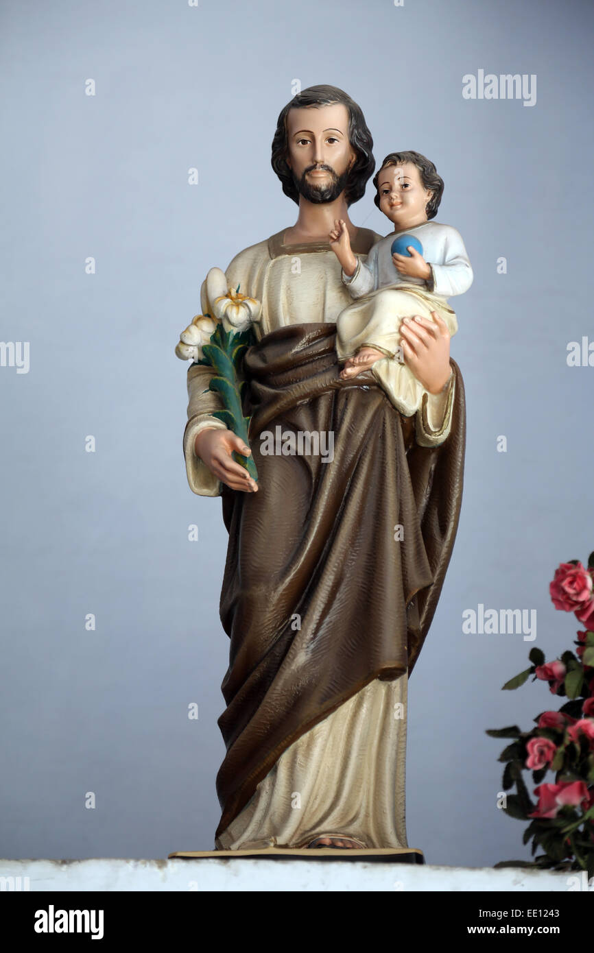 Saint Joseph tenant l'enfant Jésus, Shishu Bhavan, créé par Mère Teresa et dirigé par les Missionnaires de la Charité à Calcutta Banque D'Images