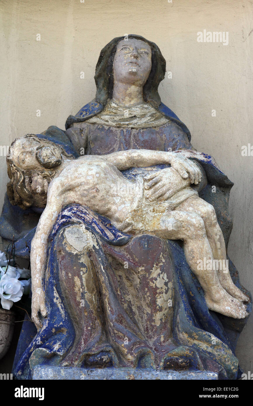 Pieta, Eglise de l'Assomption de la Bienheureuse Vierge Marie à Tuhelj, Croatie Banque D'Images