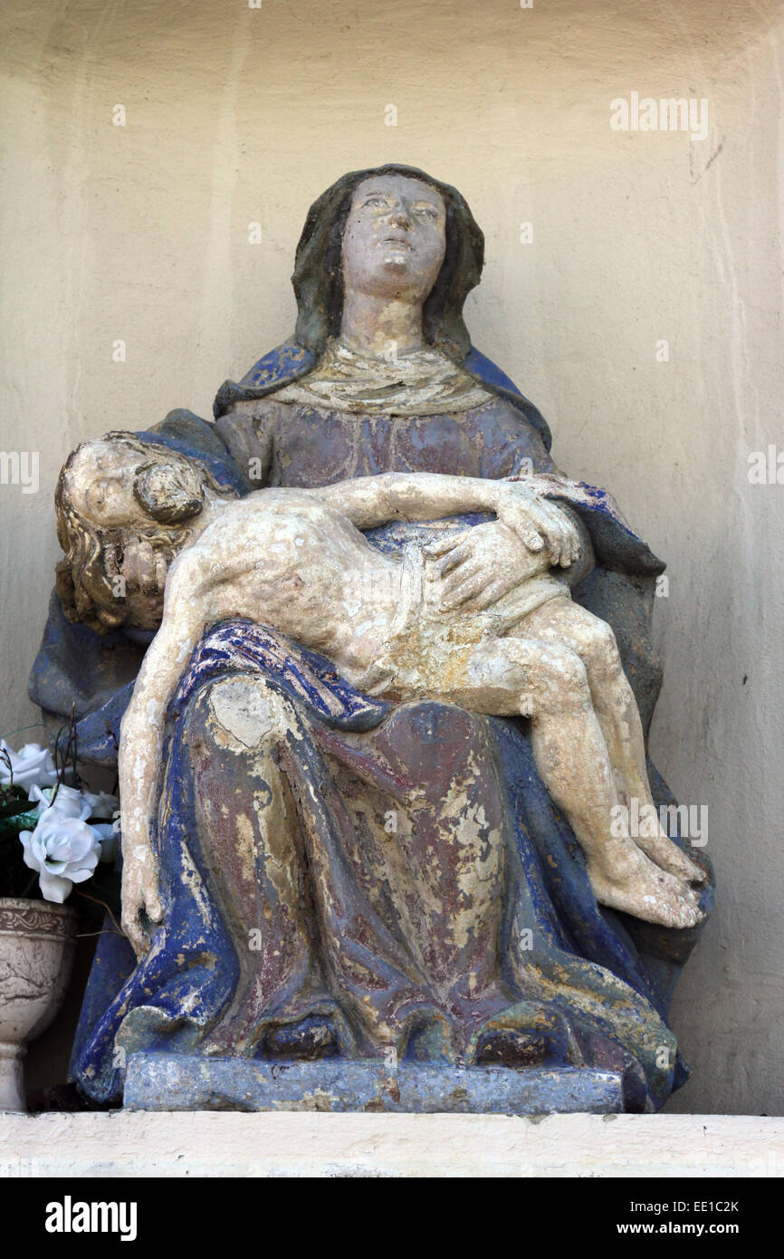 Pieta, Eglise de l'Assomption de la Bienheureuse Vierge Marie à Tuhelj, Croatie Banque D'Images