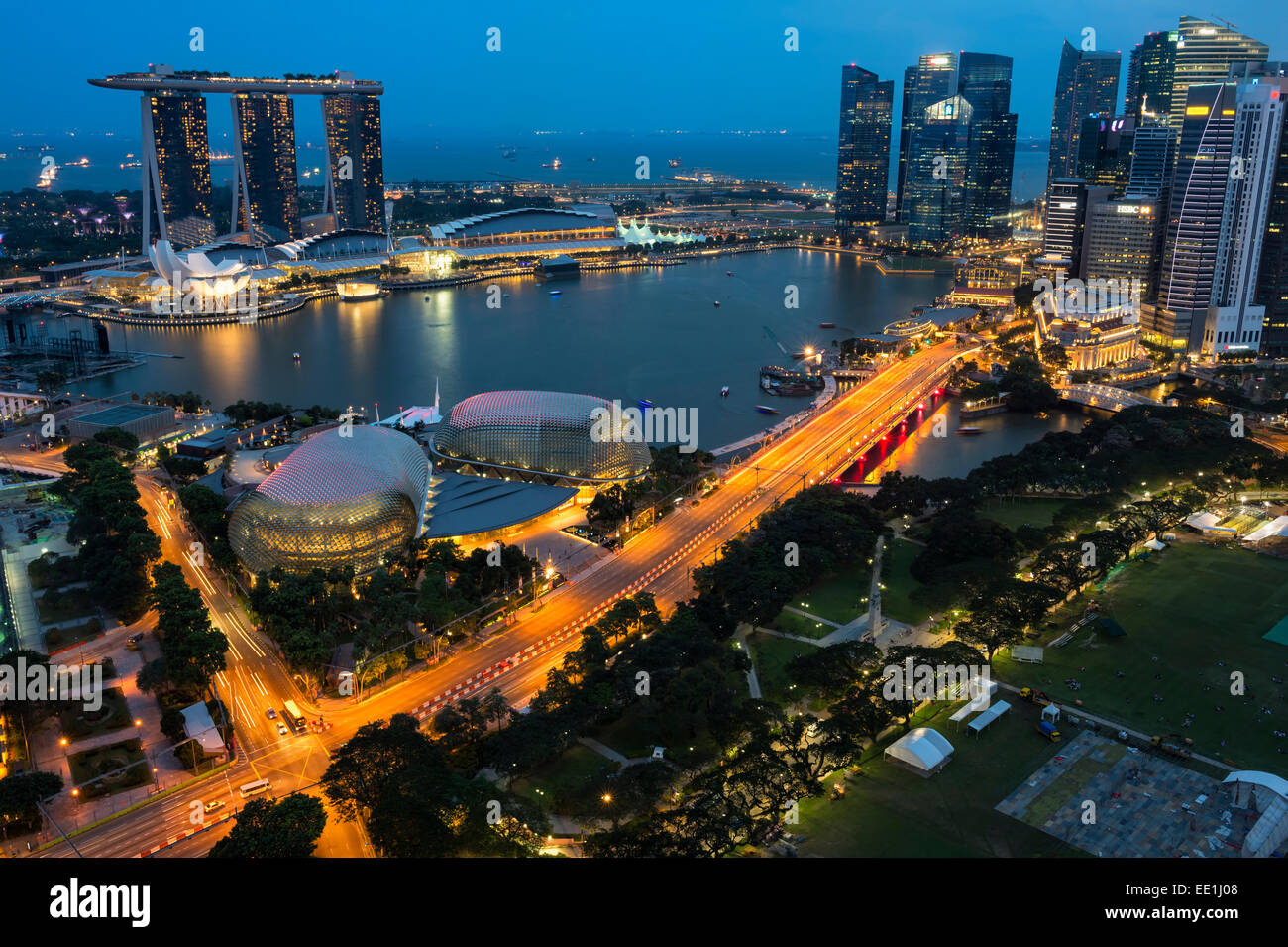 Nuit à Marina Bay, Singapour, en Asie du Sud-Est, l'Asie Banque D'Images