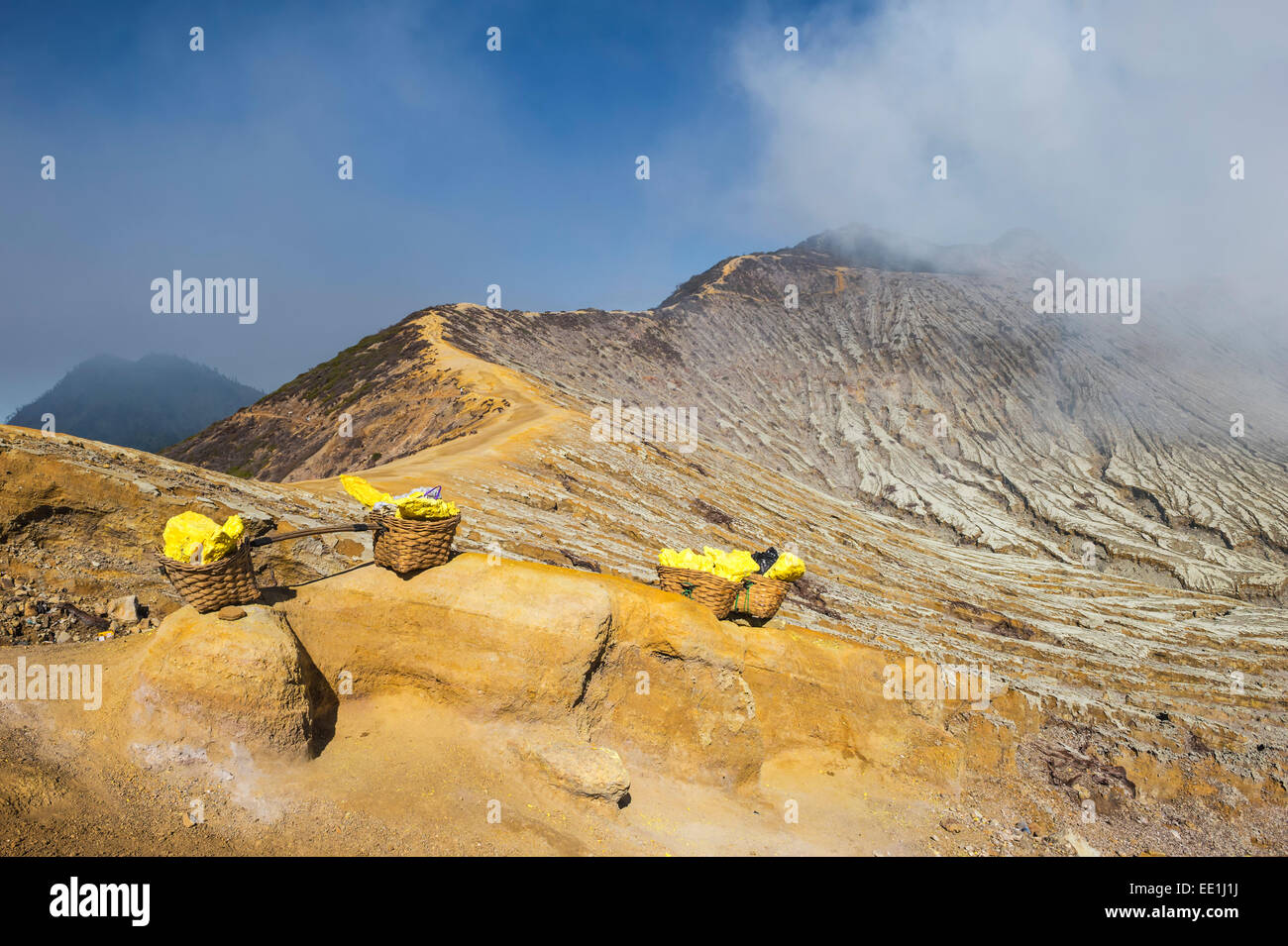 Kawah Ijen volcano ridge (Ijen crater), Banyuwangi, à l'Est de Java, en Indonésie, en Asie du Sud-Est, l'Asie Banque D'Images