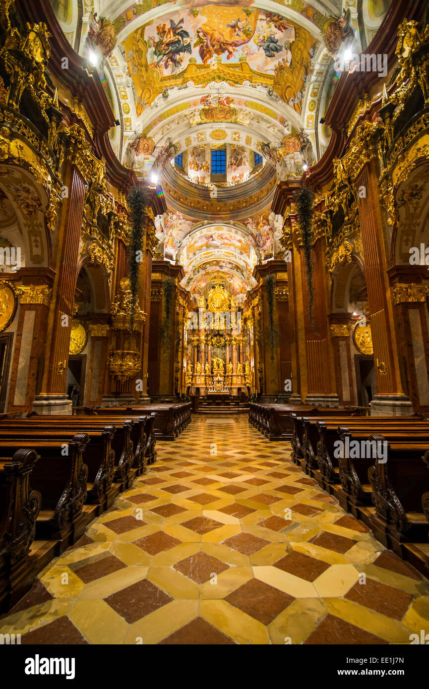 Des fresques au plafond de l'église, l'Abbaye de Melk, l'abbaye bénédictine, Melk, Paysage culturel de la Wachau, l'UNESCO, du Danube, de Wachau, Autriche Banque D'Images