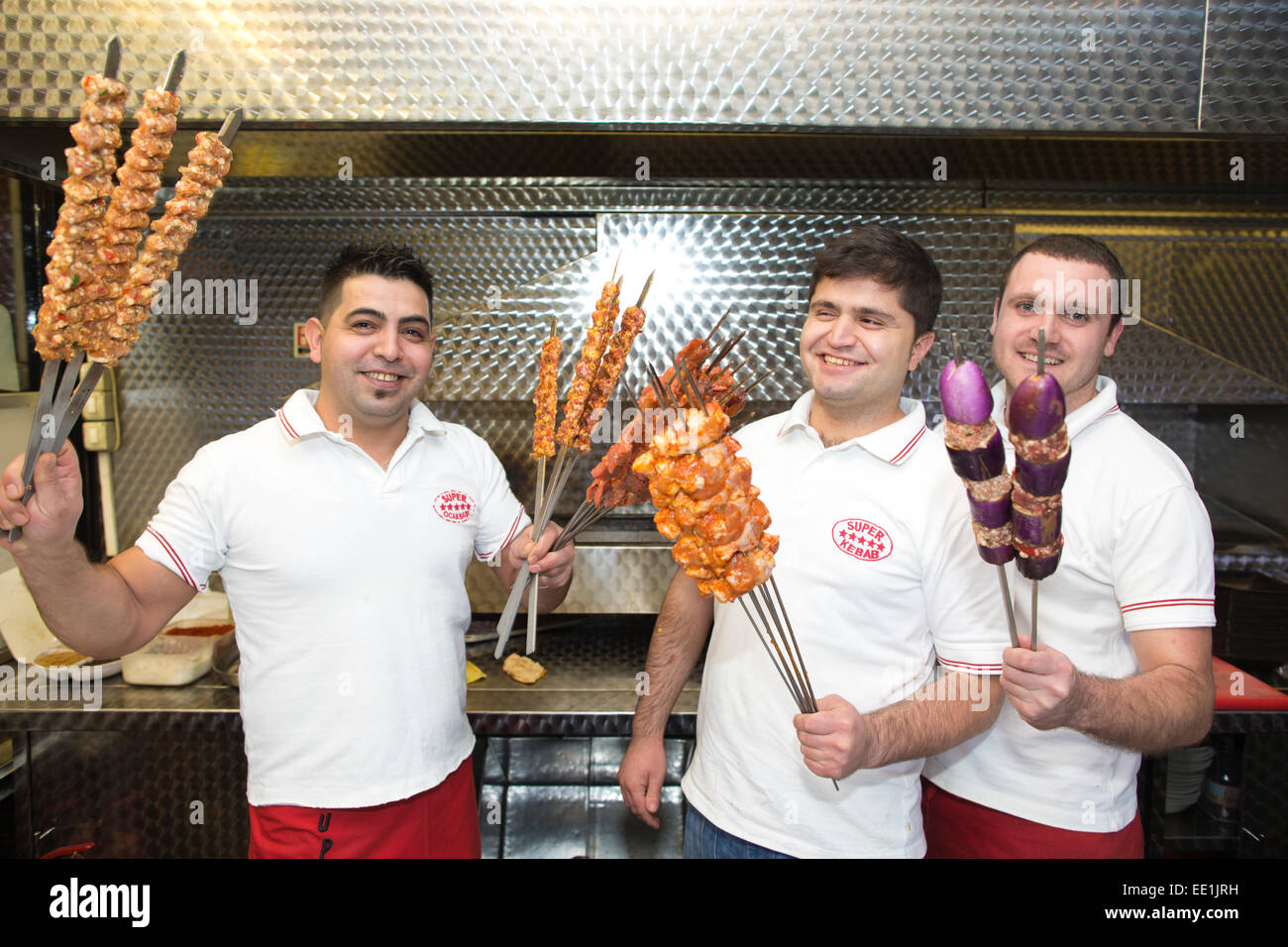 Ocakbasi Super Kebab à Stoke Newington a remporté un prix très convoité pour les meilleurs plats à emporter cette semaine au Kebab britannique Awards. Banque D'Images
