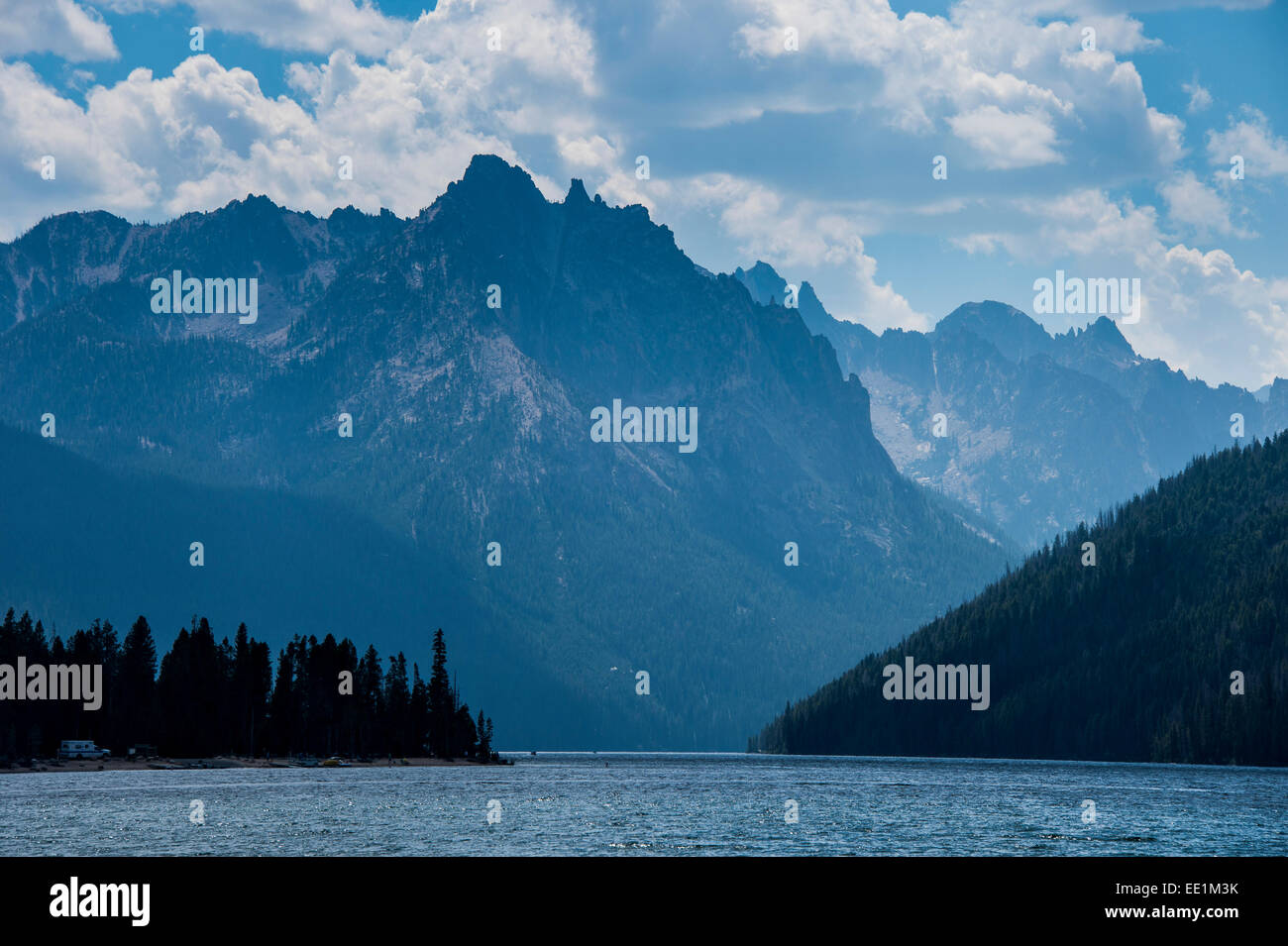 Lac de sébaste dans une vallée au nord de Sun Valley, dents de scie National Forest, North Carolina, États-Unis d'Amérique, Amérique du Nord Banque D'Images