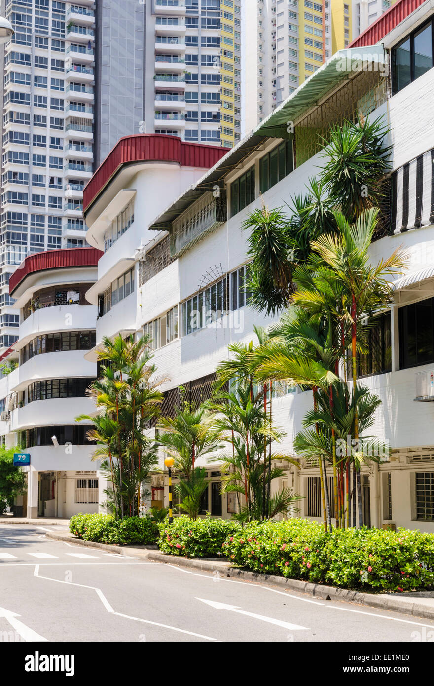 Streamline Moderne de style architectural moderne ci-dessous les bâtiments de gratte-ciel dans le Tiong Bahru Estate, Singapore Banque D'Images