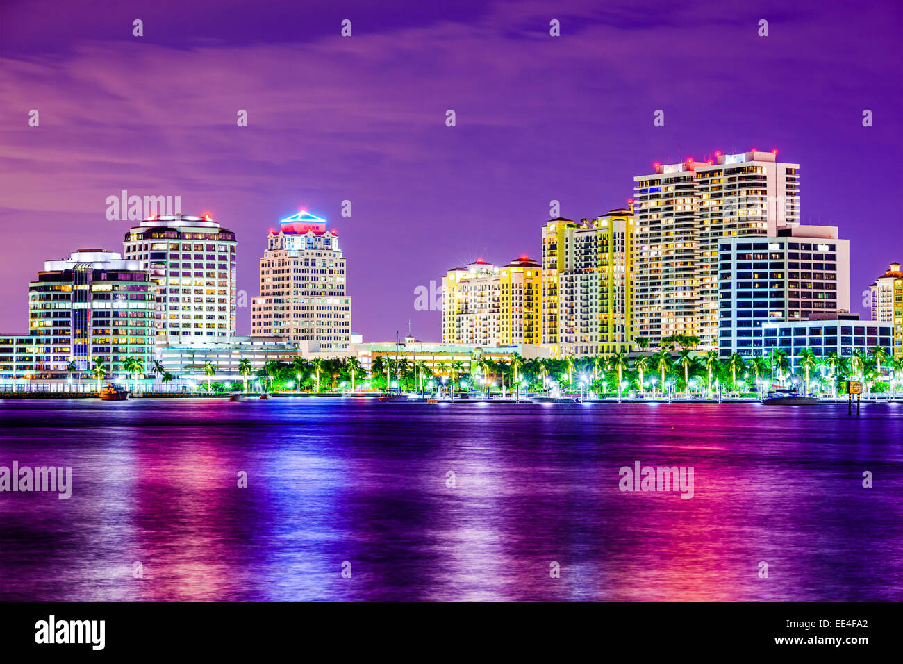 West Palm Beach, Floride, USA ville Atlantid sur l'Intracoastal Waterway. Banque D'Images