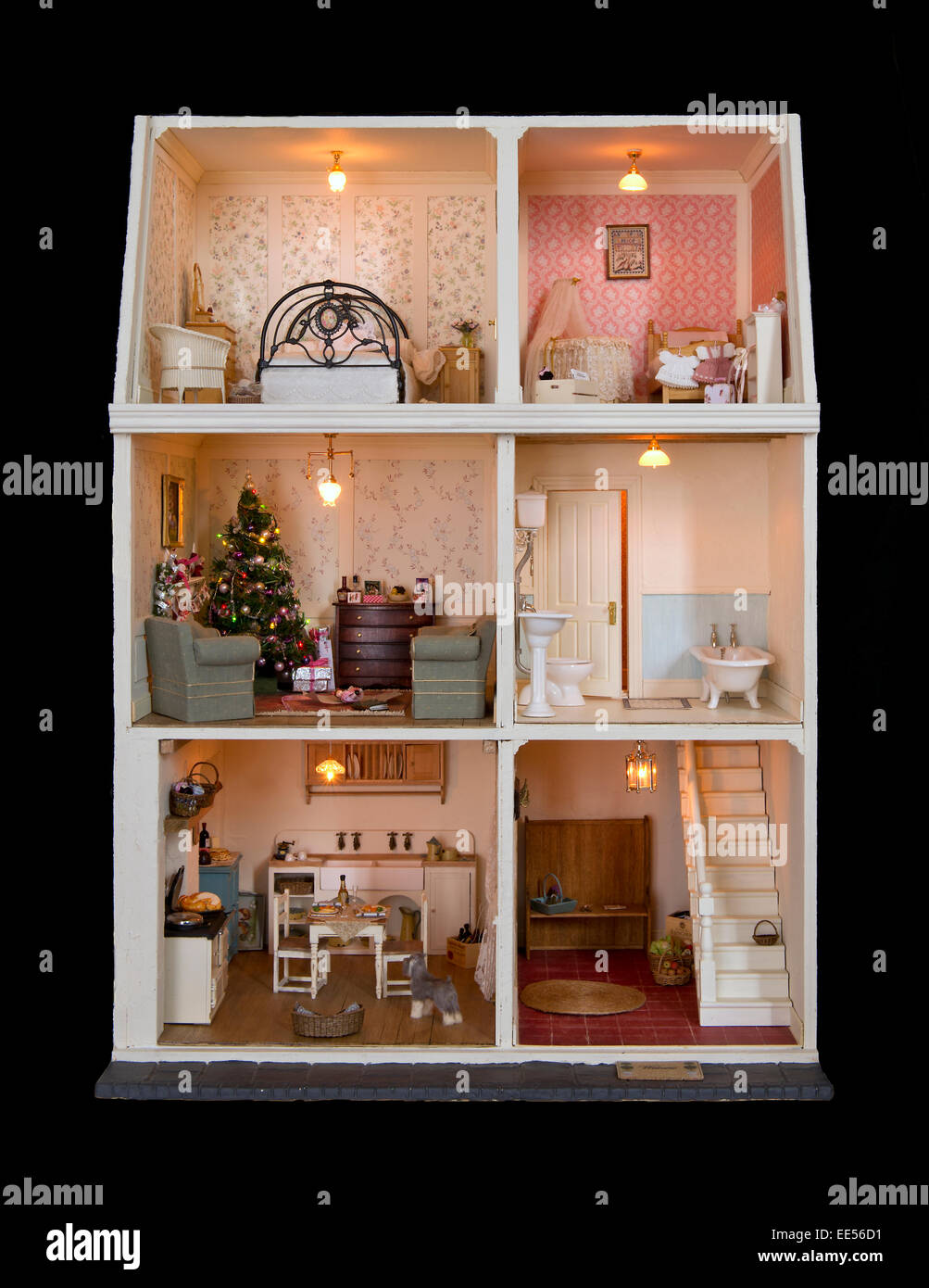 Une période française dolls house avec 3 chambres Banque D'Images