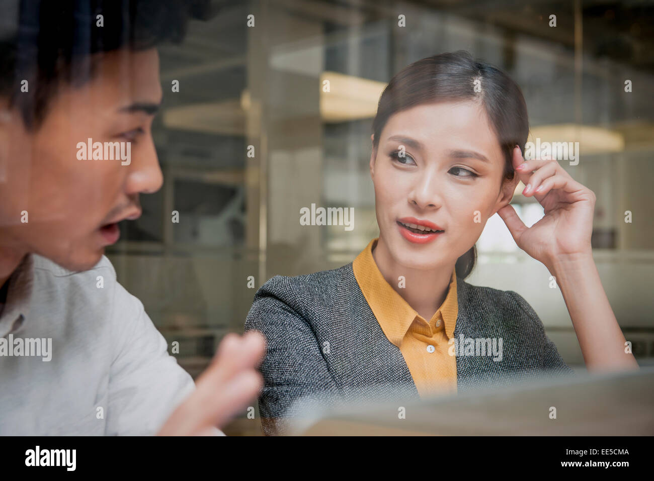 Réunion informelle des chefs d'entreprise en créativité en milieu de travail Banque D'Images