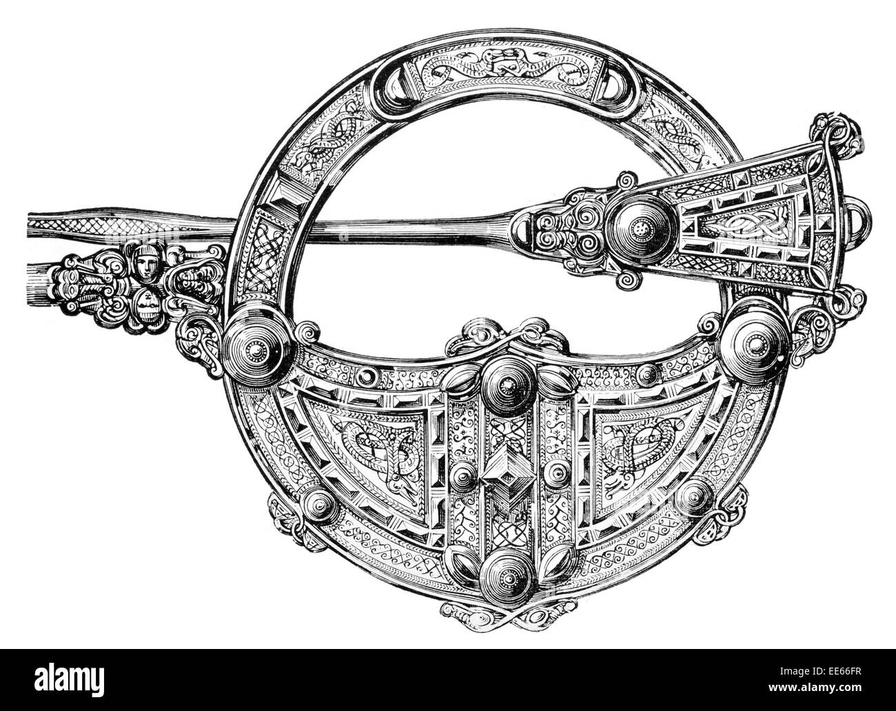 Tara Brooch Drogheda Anglo saxon celtique bijoux art ancien pseudo-penannular irlandais broche argent doré Banque D'Images