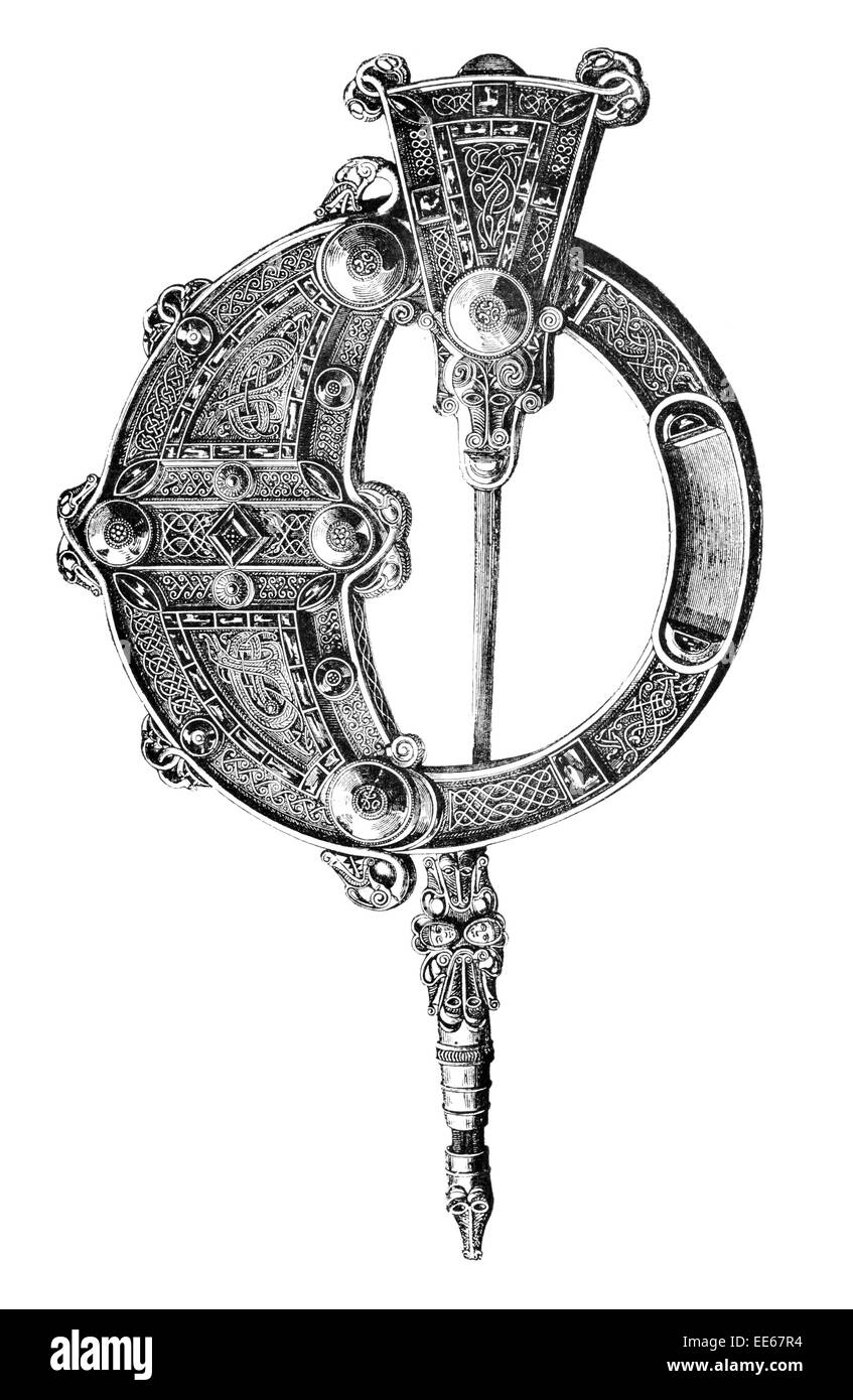 Tara Brooch/Drogheda Anglo saxon celtique bijoux art ancien pseudo-penannular irlandais broche argent doré Banque D'Images