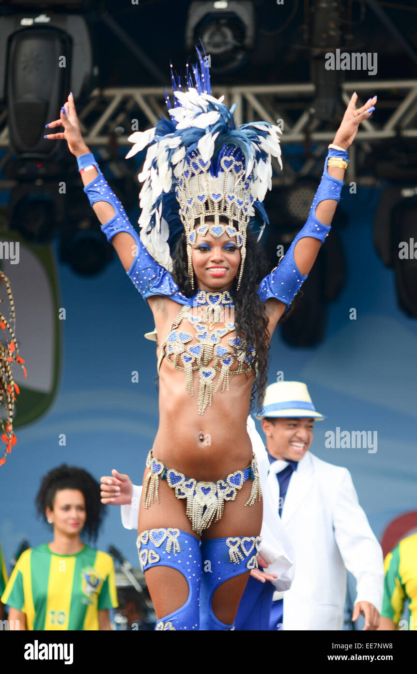 Atmosphère à la FIFA Fan Fest précédant le Brésil/Pays-Bas, la troisième place match mettant en vedette : Atmosphère Où : Rio de Janeiro, Brésil Quand : 12 Oct 2014 Banque D'Images