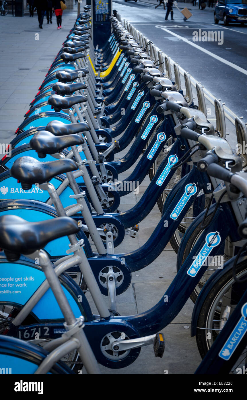 Borris vélos sur Cheapside, Londres, Royaume-Uni. Banque D'Images