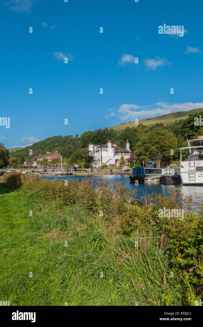 Forth et Clyde Canal nr Bowling Dunbartonshire de l'Ecosse de Clydebank Banque D'Images