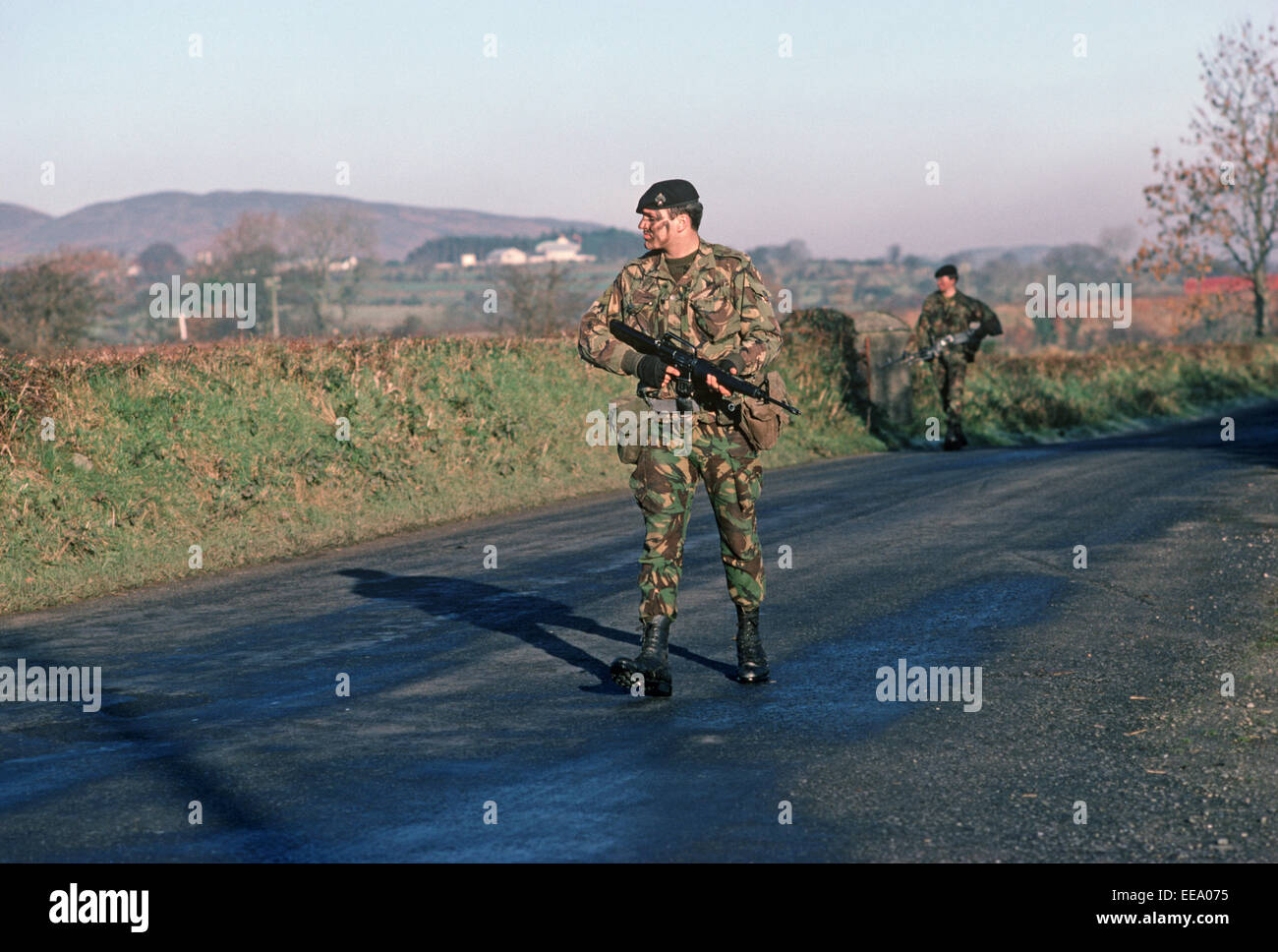 South Armagh, Royaume-Uni - décembre 1985, les soldats de l'Armée britannique en patrouille près de la frontière avec la République d'Irlande pendant les troubles, l'Irlande du Nord, Banque D'Images