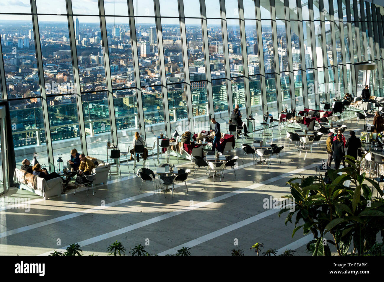 Le Sky Garden est un jardin public et plate-forme d'observation en haut de 20 Fenchurch Street, également connu sous le nom de Walkie-Talkie de Banque D'Images