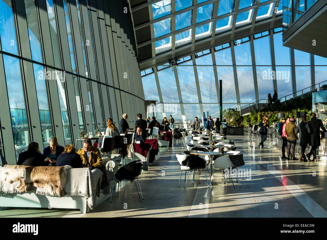 Le Sky Garden est un jardin public et plate-forme d'observation en haut de 20 Fenchurch Street, également connu sous le nom de Walkie-Talkie de Banque D'Images