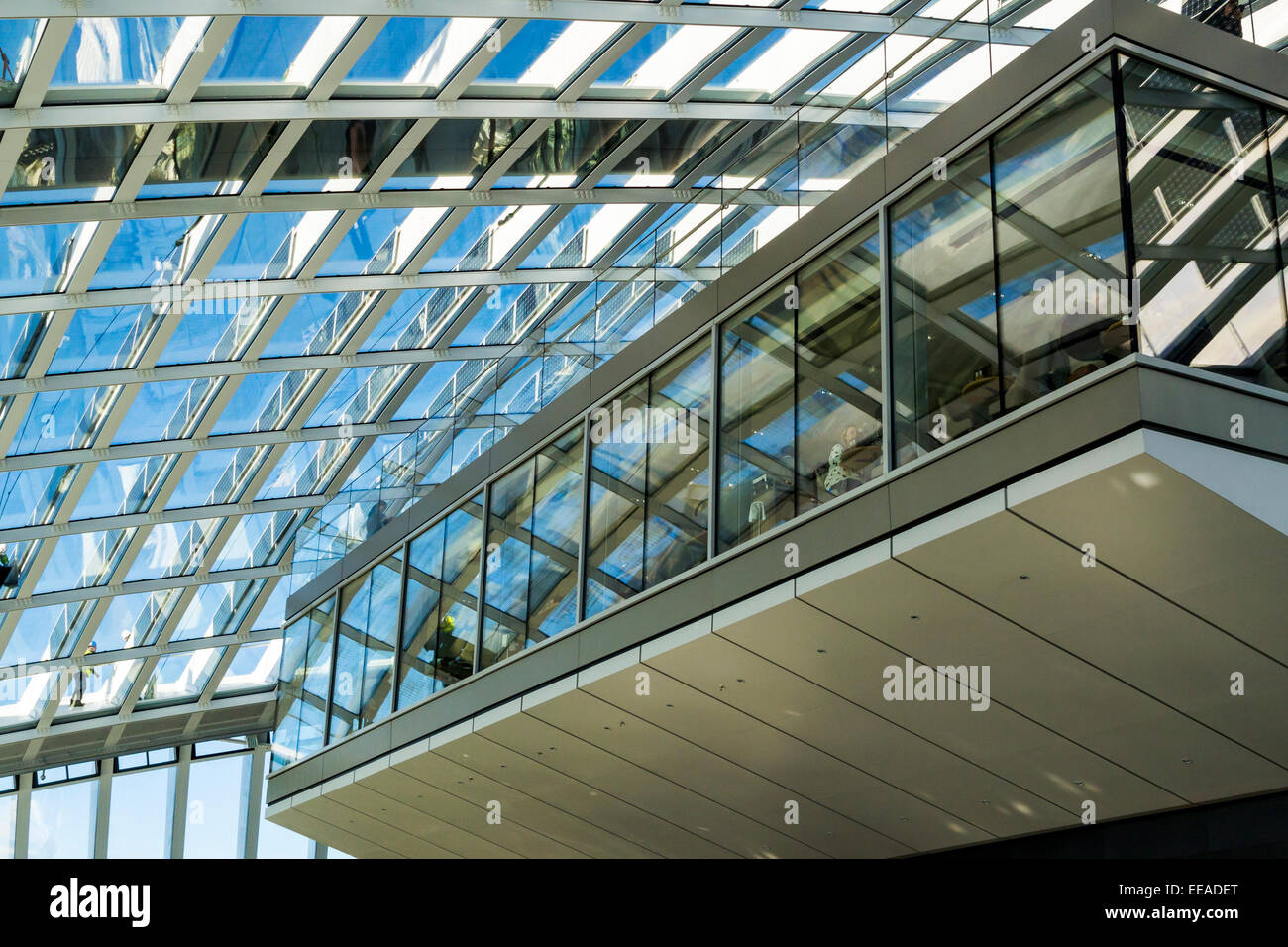 Le Sky Garden est un jardin public et plate-forme d'observation en haut de 20 Fenchurch Street, également connu sous le nom de Walkie-Talkie de Banque D'Images