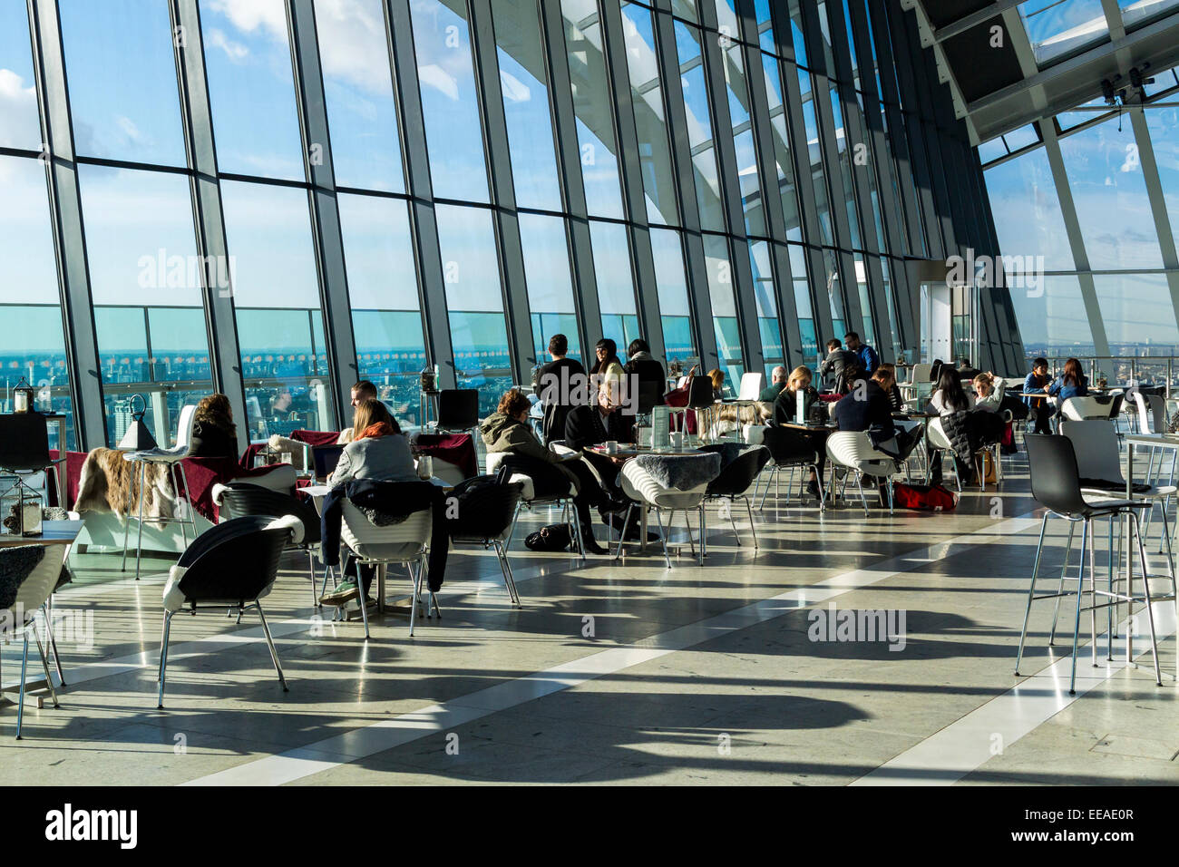 Le Sky Garden est un jardin public et plate-forme d'observation en haut de 20 Fenchurch Street, également connu sous le nom de Walkie-Talkie de Banque D'Images